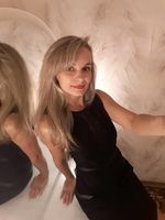 Yuliya, Poland